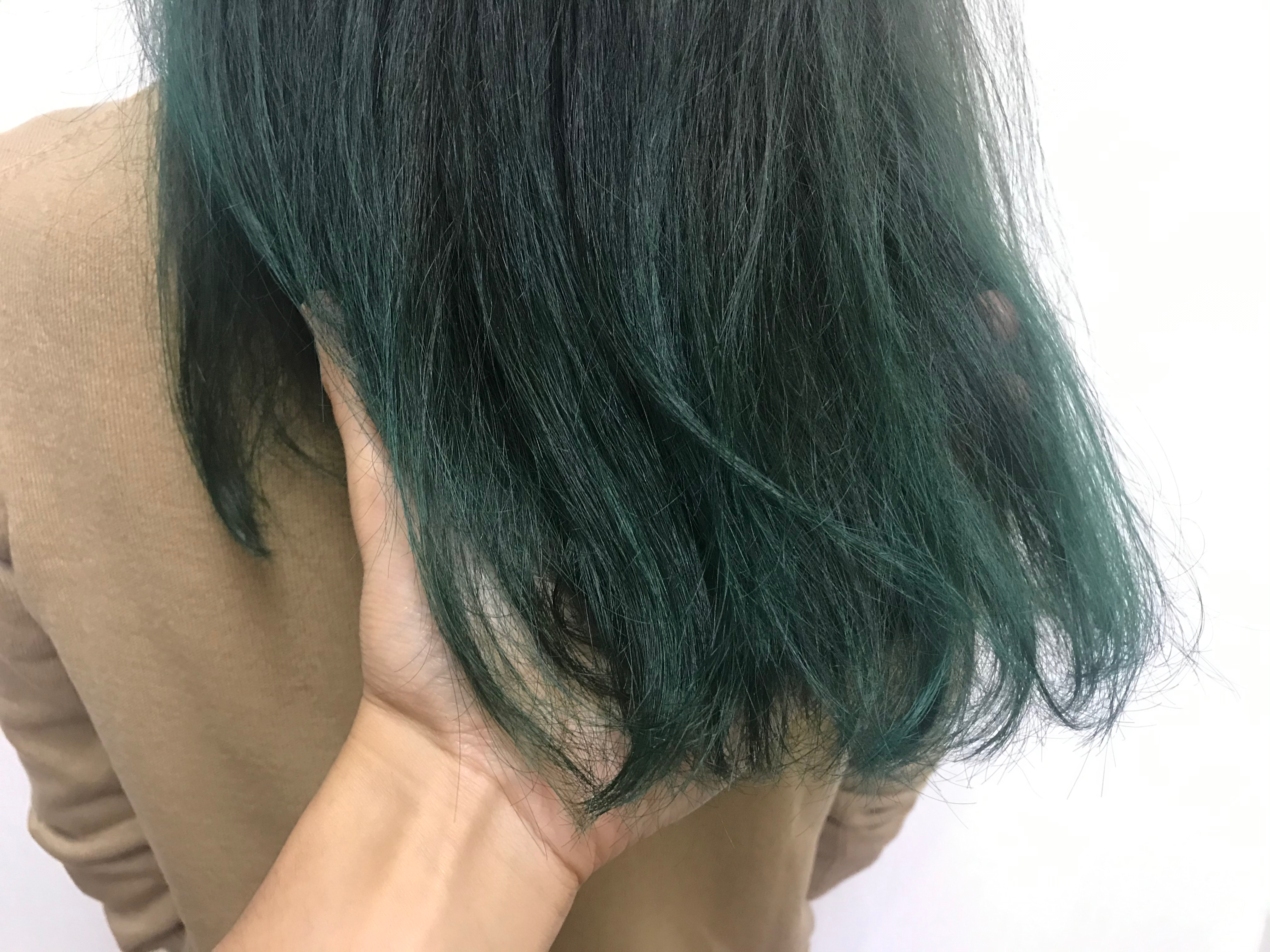 緑 に 青 を 混ぜる と 髪